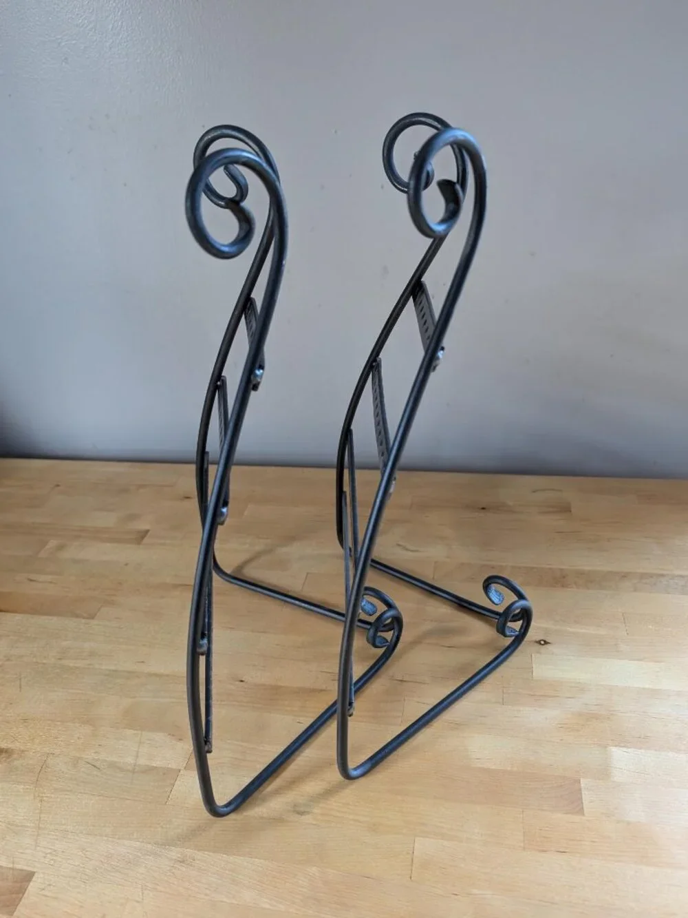 1 Earring Display Wrought Iron - Like New - Rio Grande US Made - Jewelry Stand
